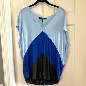 WHBM Jetsetter color block tee Size L